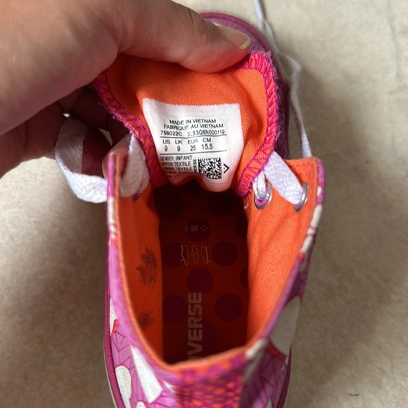 Kids cute converse! - Picture 4 of 4